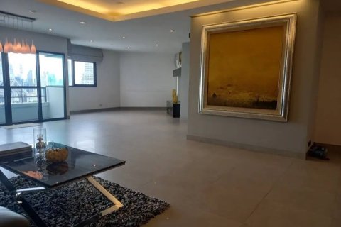 Condominio de 3 dormitorios en Sathon, Bangkok, Tailandia № 143063 - foto 3