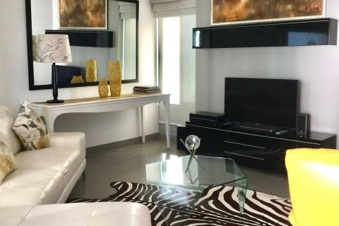 Condominio de 3 dormitorios en Sathon, Bangkok, Tailandia № 143063 - foto 6