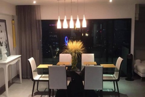 Condominio de 3 dormitorios en Sathon, Bangkok, Tailandia № 143063 - foto 14