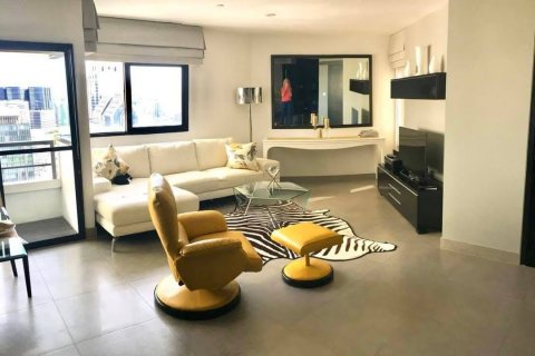 Condominio de 3 dormitorios en Sathon, Bangkok, Tailandia № 143063 - foto 5