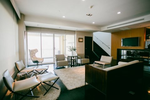 Condominio de 3 dormitorios en Bangkok, Tailandia № 143516 - foto 9