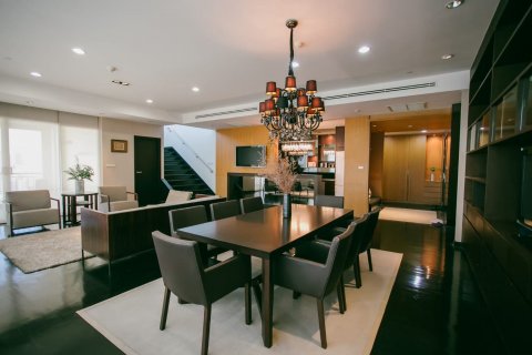 Condominio de 3 dormitorios en Bangkok, Tailandia № 143516 - foto 14