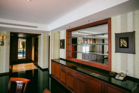 Condominio de 3 dormitorios en Bangkok, Tailandia № 143519 - foto 10