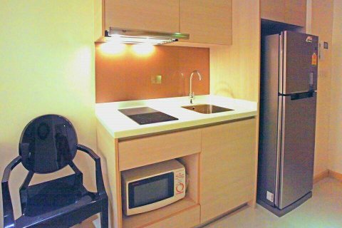 Condominio de 1 dormitorio en Bangkok, Tailandia № 143953 - foto 2