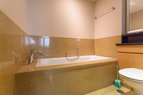 Кондоминиум с 1 спальней в Сатхоне, Бангкок, Таиланд № 76570 - фото 15