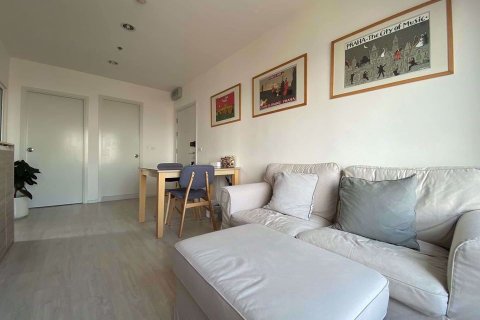 Condominio de 2 dormitorios en Thonburi, Bangkok, Tailandia № 76568 - foto 2