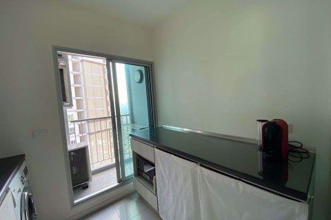 Condominio de 2 dormitorios en Thonburi, Bangkok, Tailandia № 76568 - foto 7