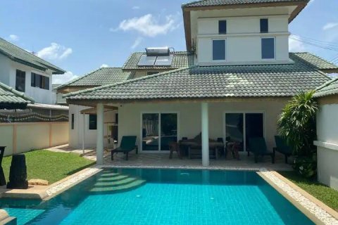 Casa de 3 dormitorios en Pattaya, Tailandia № 80703