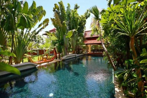 Casa de 5 dormitorios en Pattaya, Tailandia № 80701 - foto 5
