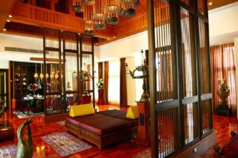 Casa de 5 dormitorios en Pattaya, Tailandia № 80701 - foto 8