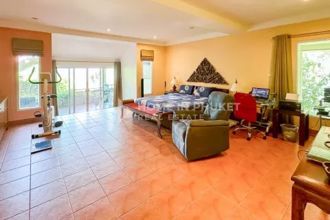 Casa de 4 dormitorios en Kamala, Tailandia № 131293 - foto 21