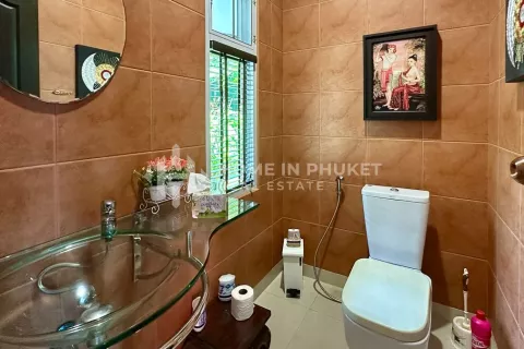 Casa de 4 dormitorios en Kamala, Tailandia № 131293 - foto 24