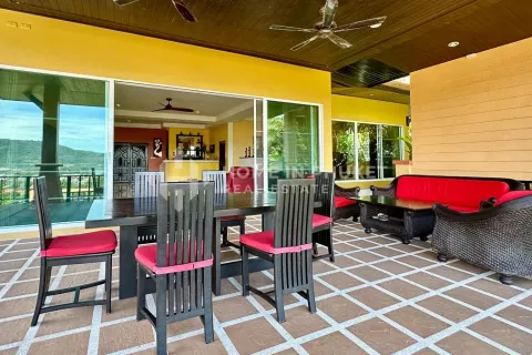 Casa de 4 dormitorios en Kamala, Tailandia № 131293 - foto 6