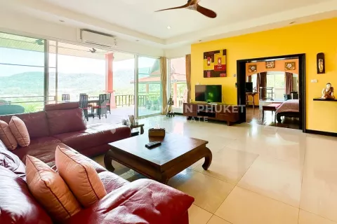 Casa de 4 dormitorios en Kamala, Tailandia № 131293 - foto 3