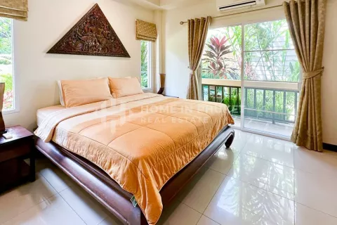 Casa de 4 dormitorios en Kamala, Tailandia № 131293 - foto 11