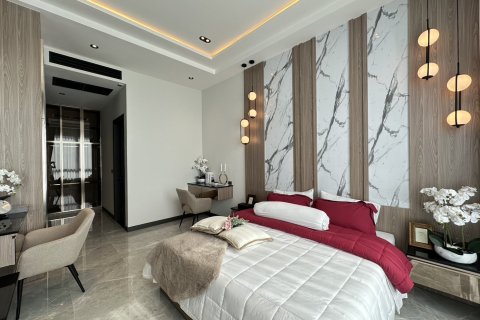 Chalet de 3 dormitorios en Pattaya, Tailandia № 130453 - foto 9