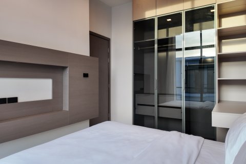 Chalet de 4 dormitorios en Pattaya, Tailandia № 130452 - foto 9
