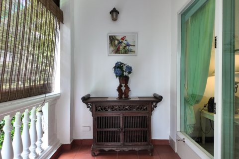 Chalet de 3 dormitorios en Pattaya, Tailandia № 130451 - foto 21
