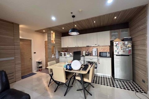 Condominio de 2 dormitorios en Nonthaburi, Tailandia № 100042 - foto 5