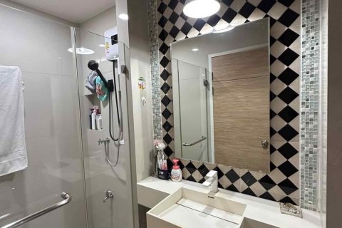 Condominio de 2 dormitorios en Nonthaburi, Tailandia № 100042 - foto 20