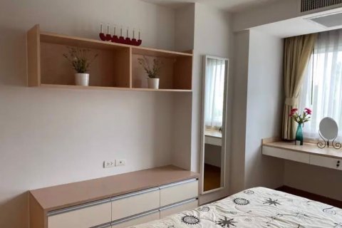Condominio de 2 dormitorios en Phra Khanong, Bangkok, Tailandia № 100043 - foto 9