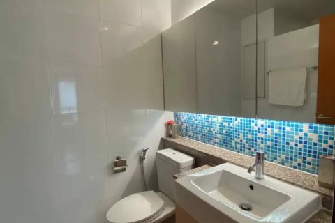 Condominio de 2 dormitorios en Phra Khanong, Bangkok, Tailandia № 100043 - foto 12