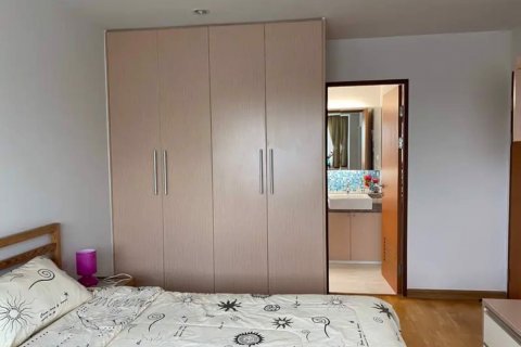 Condominio de 2 dormitorios en Phra Khanong, Bangkok, Tailandia № 100043 - foto 6