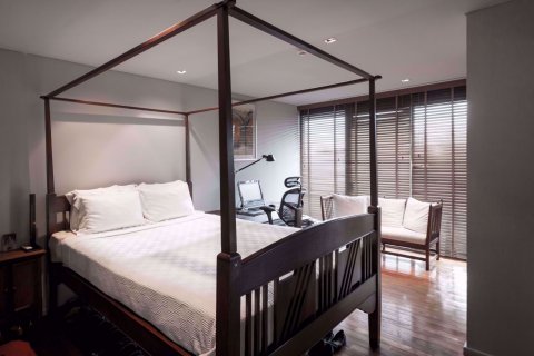 Condominio de 3 dormitorios en Khlong Toei, Bangkok, Tailandia № 77197 - foto 10