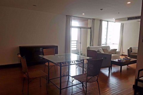 Condo à Pathum Wan, Bangkok, Thaïlande, 3 chambres  № 77200