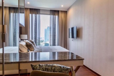 Condominio de 2 dormitorios en Khlong Toei, Bangkok, Tailandia № 77198 - foto 17