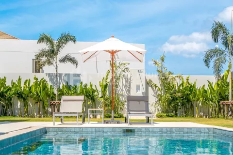 Casa de 3 dormitorios en Phuket, Tailandia № 131567 - foto 2
