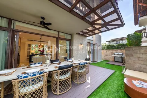 Condominio de 5 dormitorios en Phuket, Tailandia № 131572 - foto 5