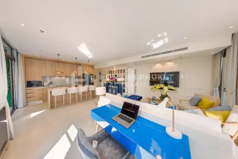 Condominio de 5 dormitorios en Phuket, Tailandia № 131572 - foto 2