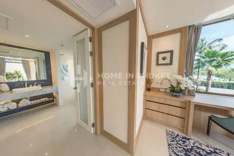 Condominio de 5 dormitorios en Phuket, Tailandia № 131572 - foto 10