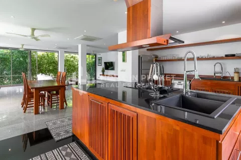 Casa de 7 dormitorios en Mai Khao, Tailandia № 131568 - foto 7