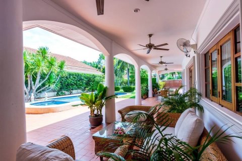 Casa de 3 dormitorios en Hua Hin, Tailandia № 125486 - foto 2