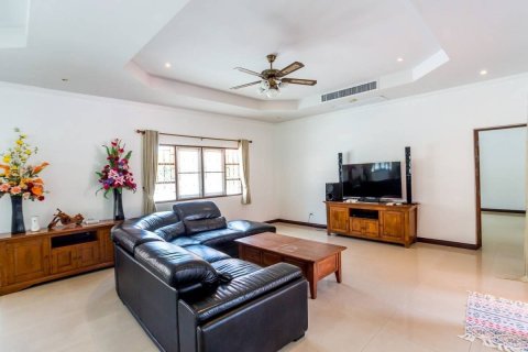 Casa de 3 dormitorios en Hua Hin, Tailandia № 125486 - foto 6