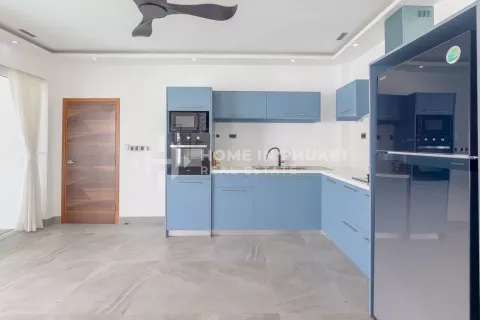Casa de 3 dormitorios en Nai Harn Beach, Tailandia № 131564 - foto 6