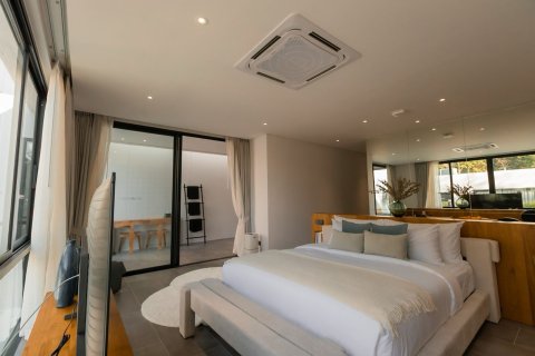 Chalet de 4 dormitorios en Kamala, Tailandia № 71543 - foto 22