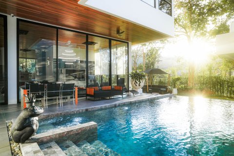 Chalet de 4 dormitorios en Kamala, Tailandia № 71543 - foto 26