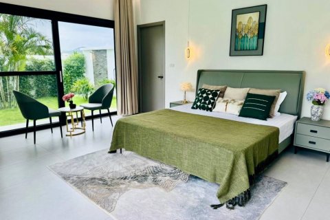 Chalet de 5 dormitorios en Hua Hin, Tailandia № 124376 - foto 10