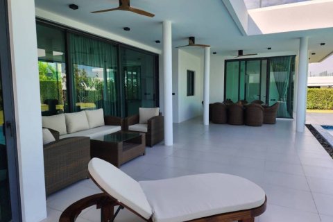 Chalet de 4 dormitorios en Hua Hin, Tailandia № 124604 - foto 8