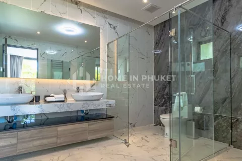 Casa de 5 dormitorios en Phuket, Tailandia № 131505 - foto 15