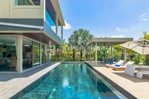 Casa de 5 dormitorios en Phuket, Tailandia № 131505 - foto 2