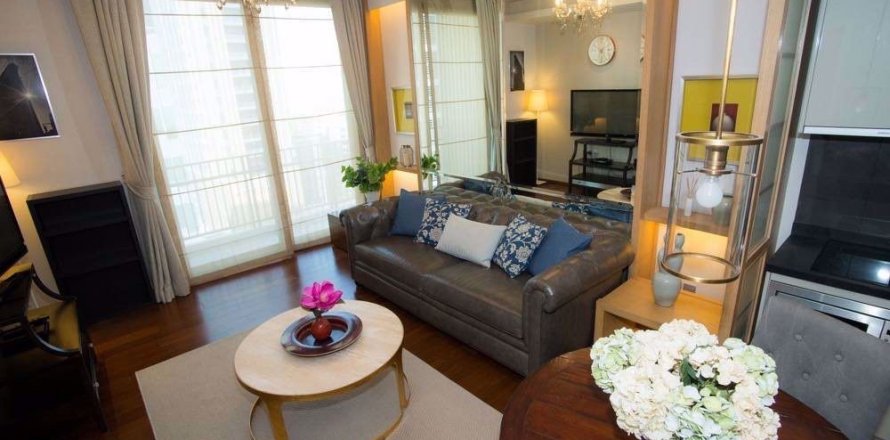 Condo in Bangkok, Thailand, 1 bedroom in Quattro by Sansiri  № 111303