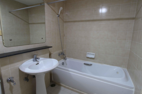 Condominio de 2 dormitorios en Khlong Toei, Bangkok, Tailandia № 77244 - foto 4