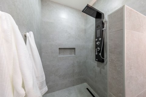 Casa de 3 dormitorios en Ko Samui, Tailandia № 100559 - foto 8