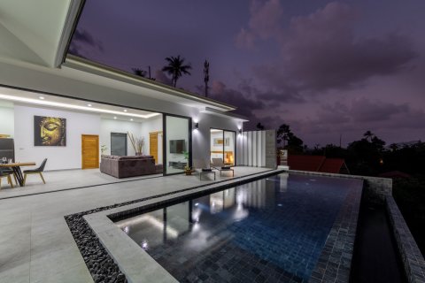 Casa de 3 dormitorios en Ko Samui, Tailandia № 100559 - foto 21