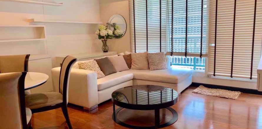 Condo in Bangkok, Thailand, 2 bedrooms in The Address Chidlom № 78340