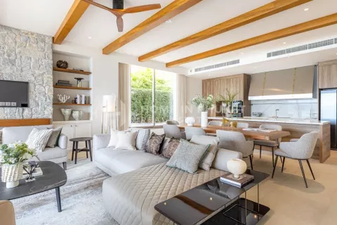 Casa de 4 dormitorios en Phuket, Tailandia № 131375 - foto 3